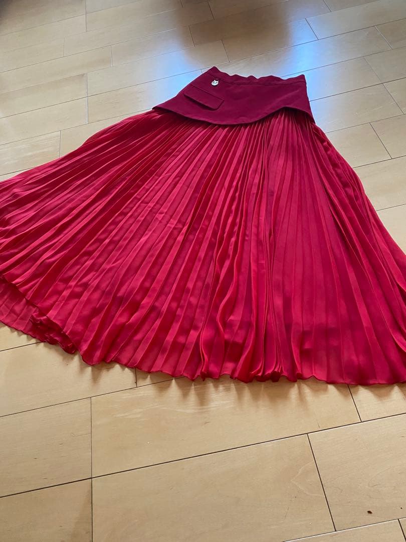 セール❤️新品　社交ダンス　スカート dancequeen 赤