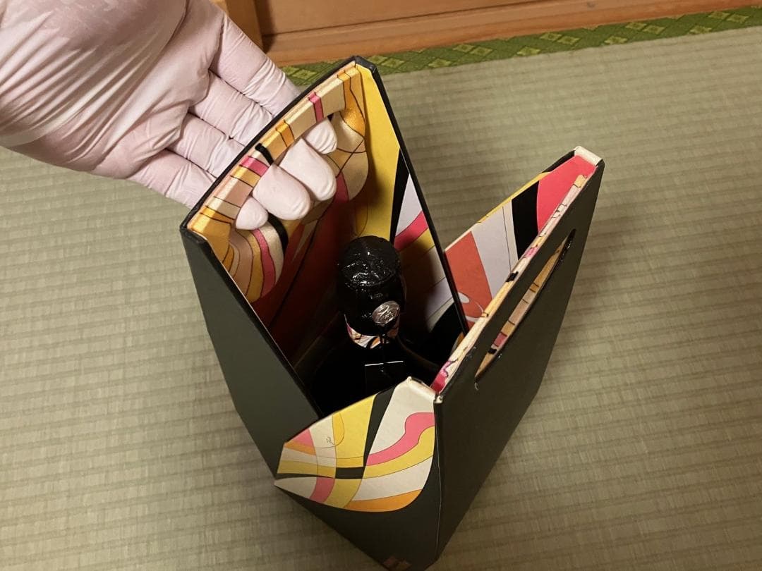 Yoku ヴーヴ クリコ ラ グランダム エミリオプッチ