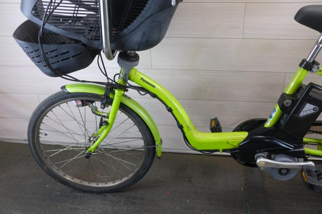 カ*リ様 新基準　パナ　 ギュット　20インチ　3段　6.6Ah（5点灯）充電器