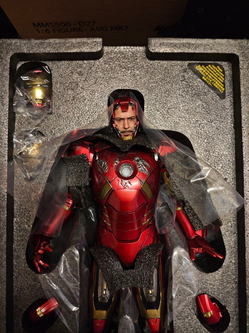 キ*グ様 ホットトイズ　ムービー・マスターピース　ダイキャスト　アイアンマン　マ
