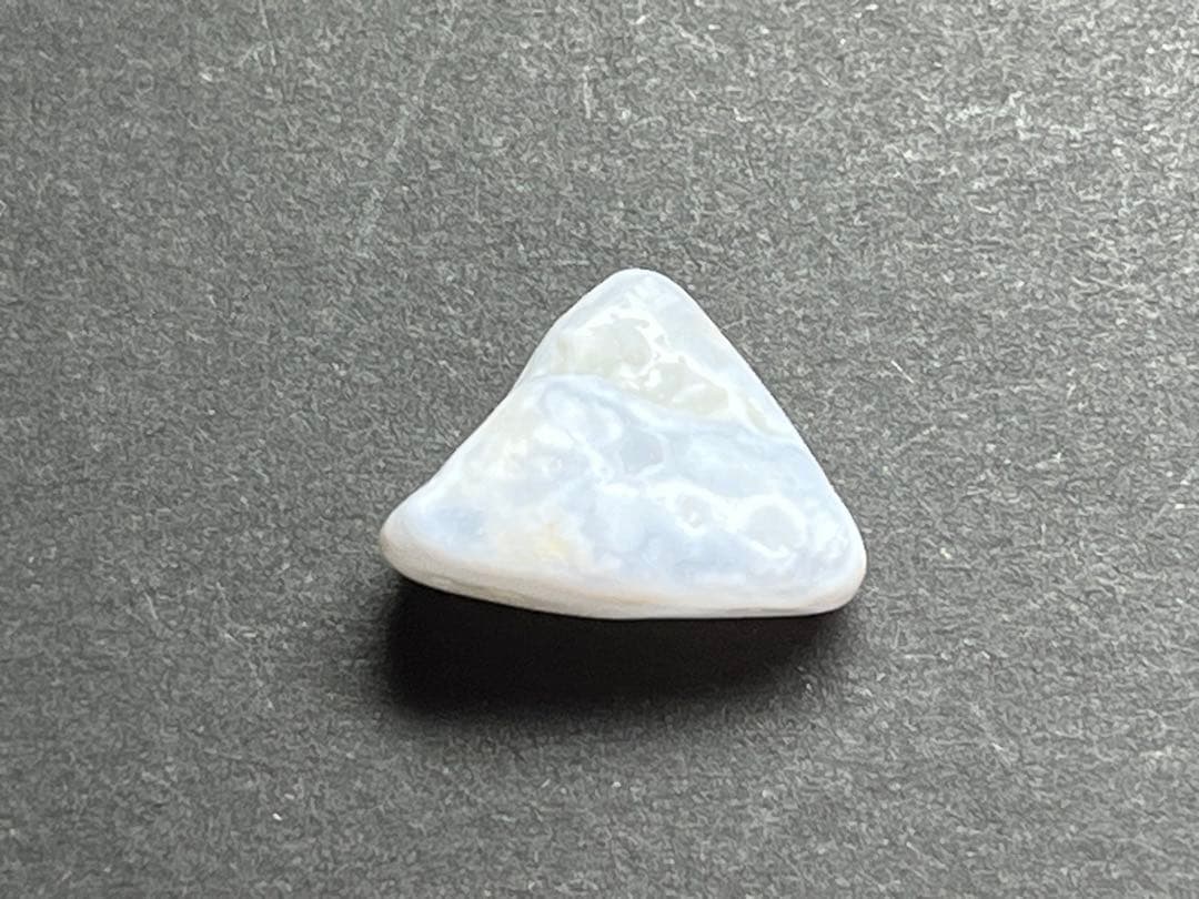 福井県産　天然ブルーカルセドニー　青めのう　国産鉱物　標本　原石