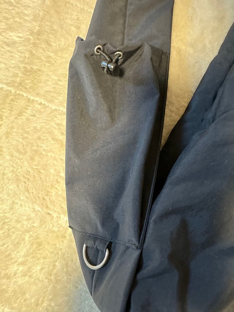 お出かけ・お散歩用品 HOWLY PUFF SLING BAG