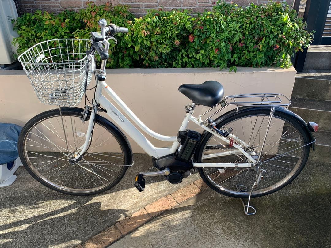 ホワイト 電動アシスト自転車 シティタイプ