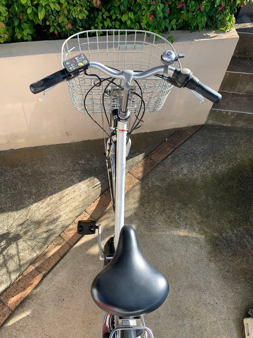 ホワイト 電動アシスト自転車 シティタイプ