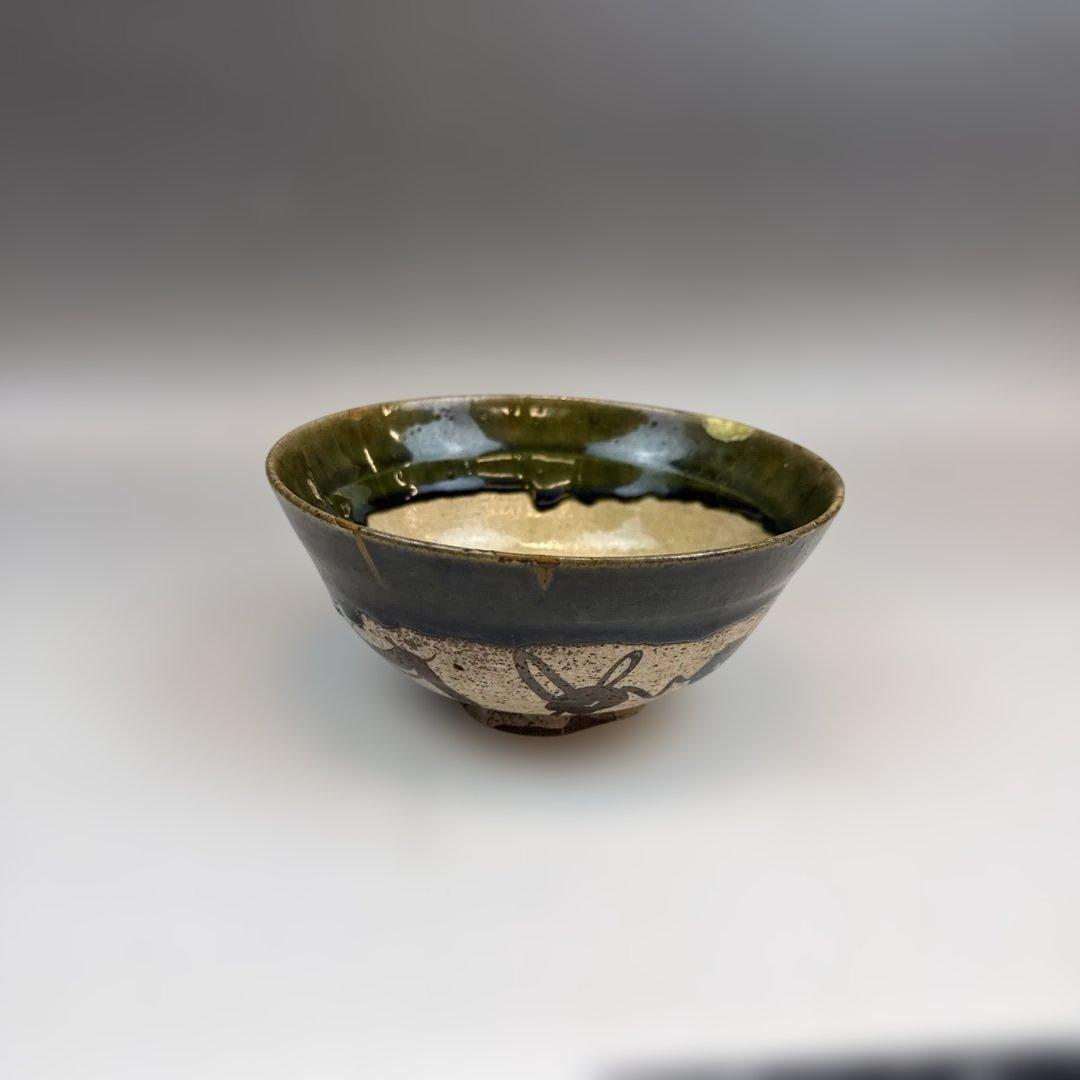 織部焼きの陶器の茶碗　※金継ぎの直し有り※箱有ります
