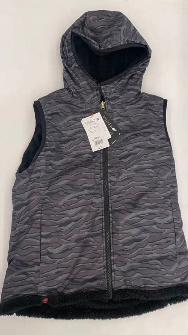 ニューバランス フード付き黒ベスト Lサイズ