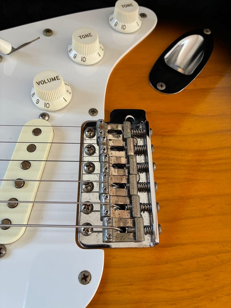 MoonギターST-281LF オールラッカーLINDY FRALIN PU