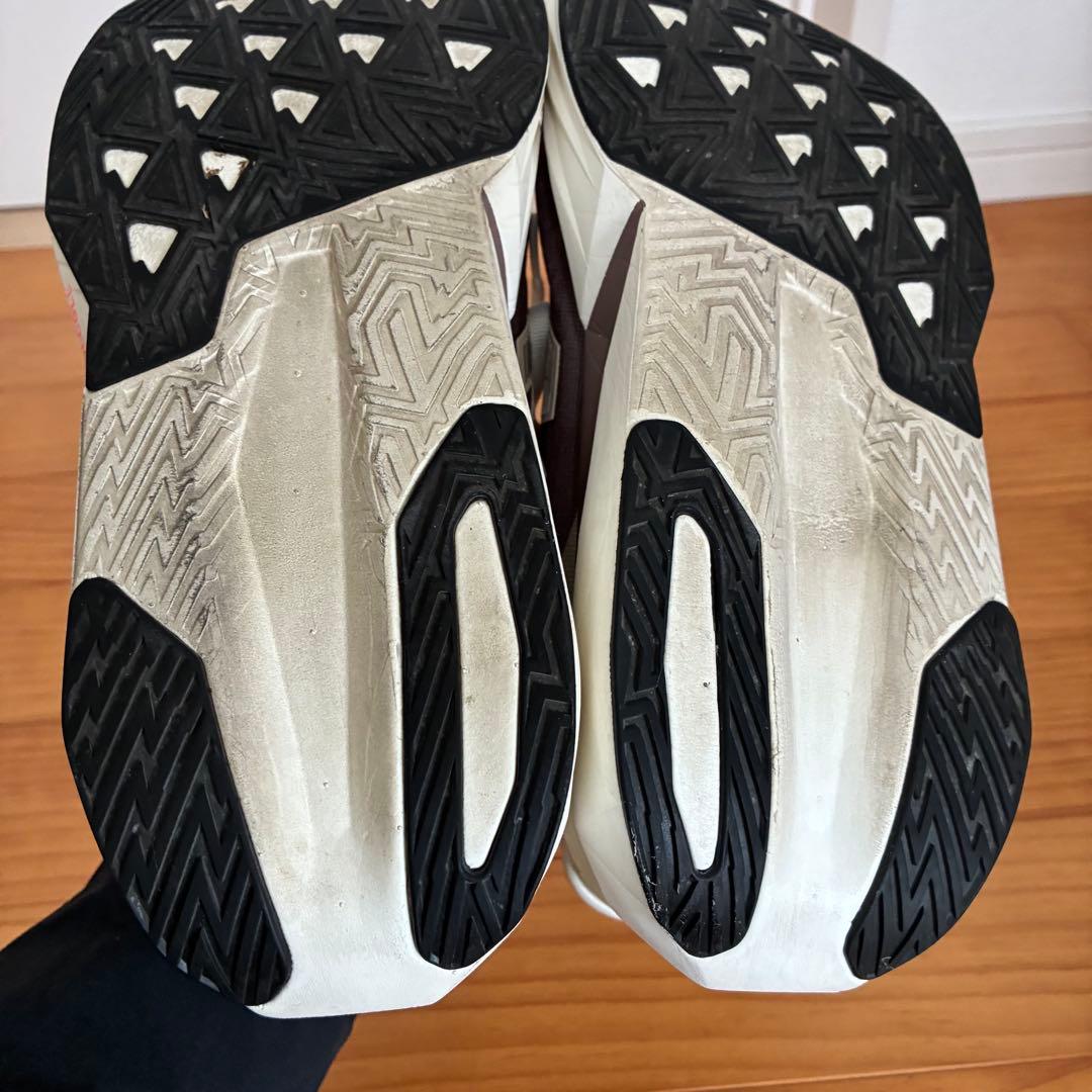 【美品】ニューバランス　フューエルセルレベルV5 28.5cm D