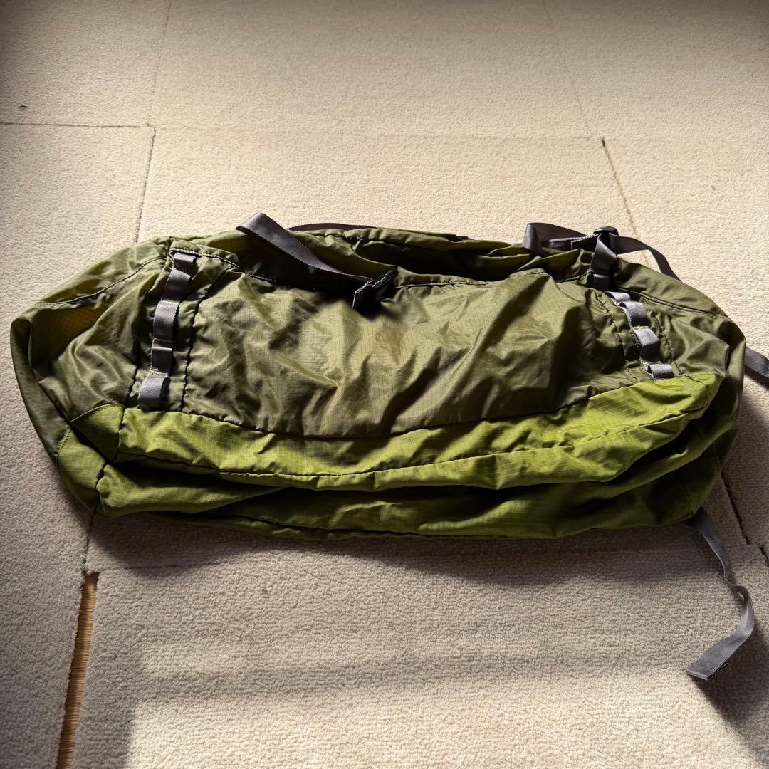 patagonia ライトウエイト ダッフル バッグ オリーブグリーン