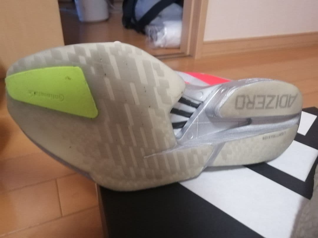 日曜日中に消します　アディゼロ　アディオスプロ４　25センチ