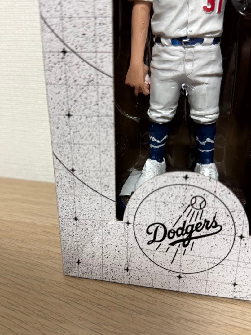 【限定品・未開封】タイラー・グラスノー ボブルヘッド25/9/18 ドジャース