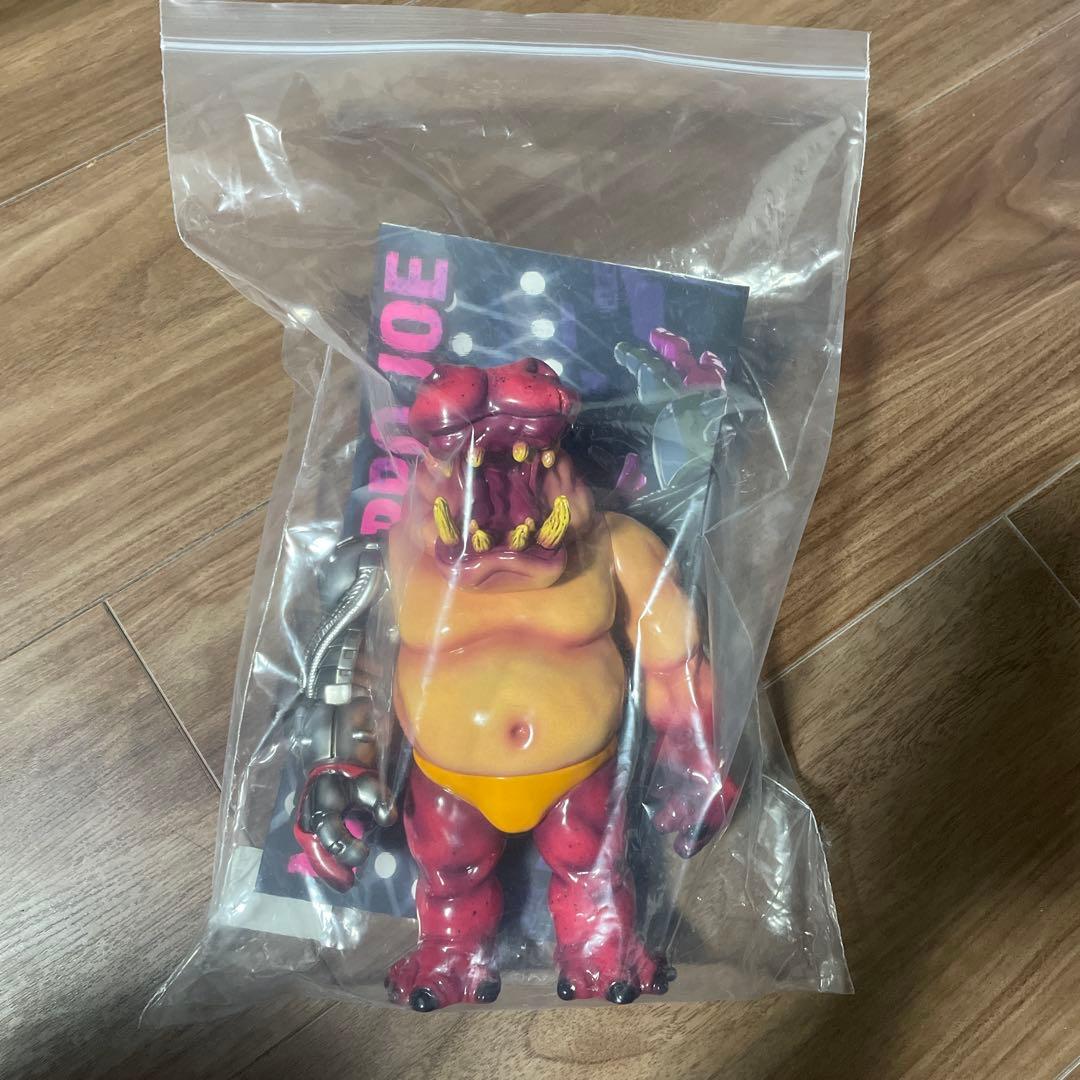 【Momoco studio】メガカバ・ジョー　ソフビ