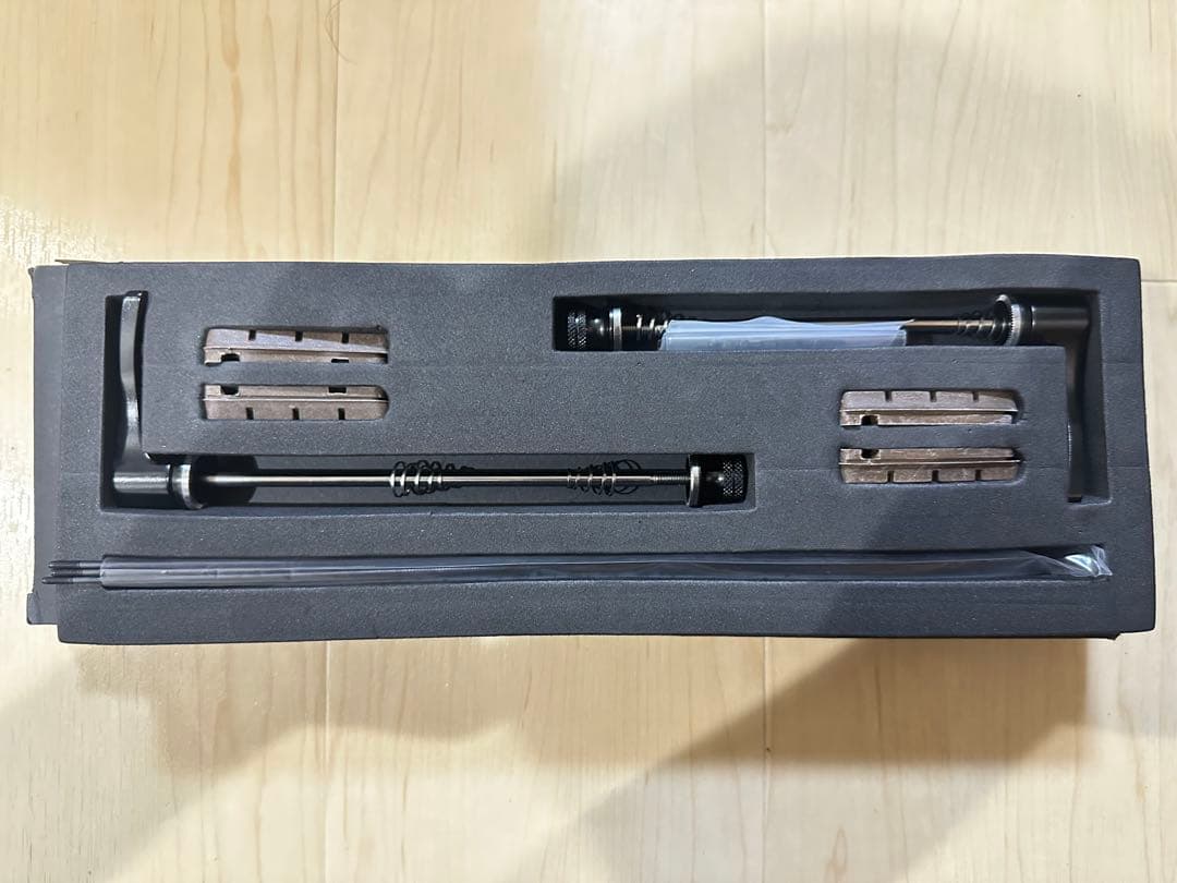 OROME VALAR TH30 リム シマノ カーボンホイールセット CS付き