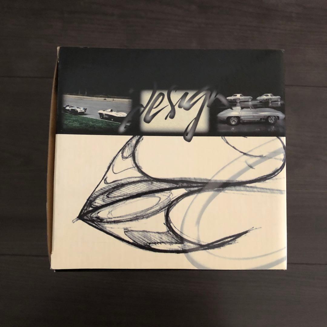 稀少美品　オートアート CORVETTE STINGRAY 1/18