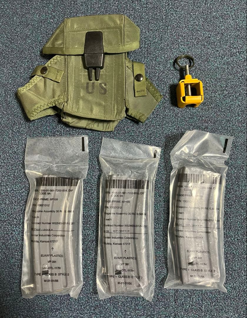 新品 米軍実物 M16 5.56mm マガジン 3＋ポーチ+ブランクアダプター