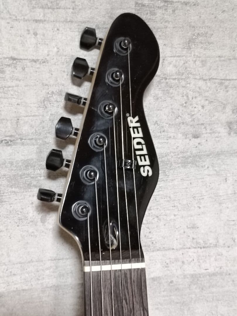 Selderストラトタイプエレキギター、パープルカラー美品！音出し確認済み品！