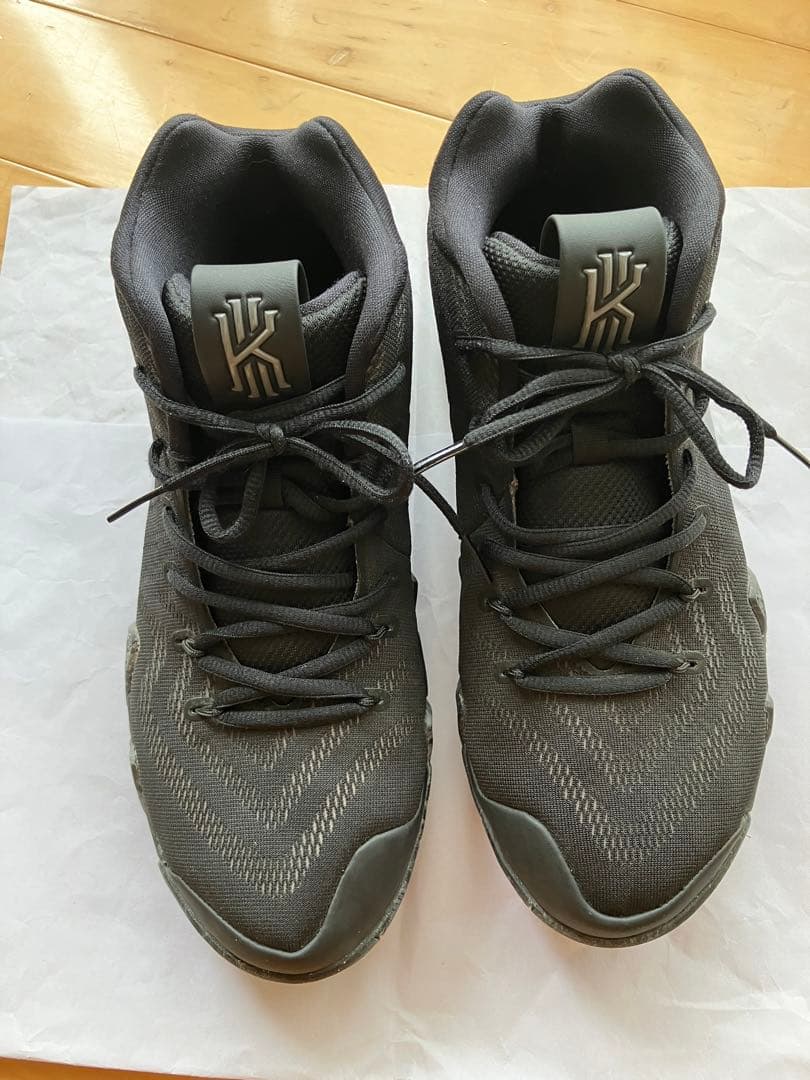NIKE　KYRIE バスケットシューズ
