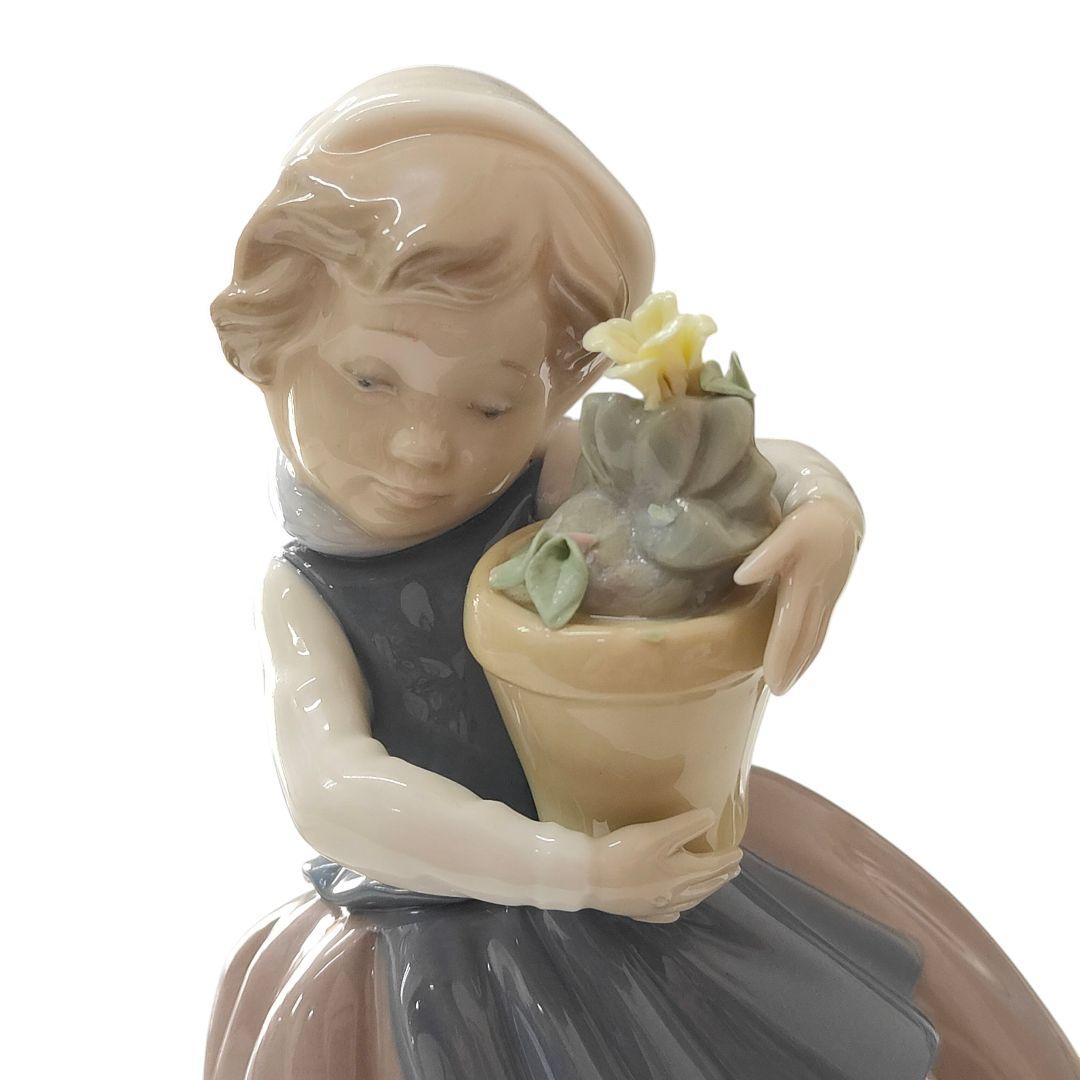 リヤドロ　春が来た」置物　アンティーク