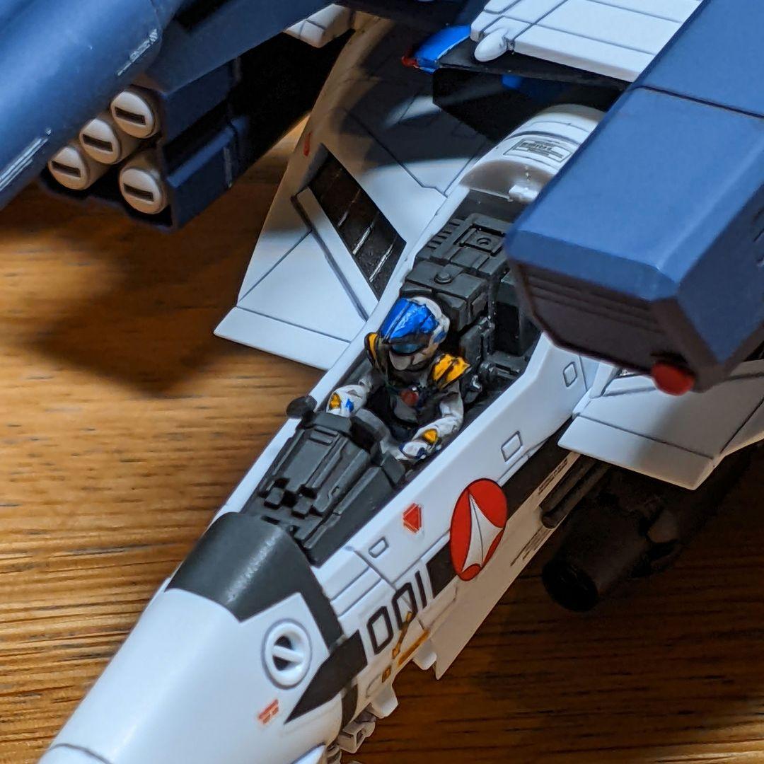 「僕って天才だったのか。」プラモデル完成品1/72VF-1Sストライクバルキリー
