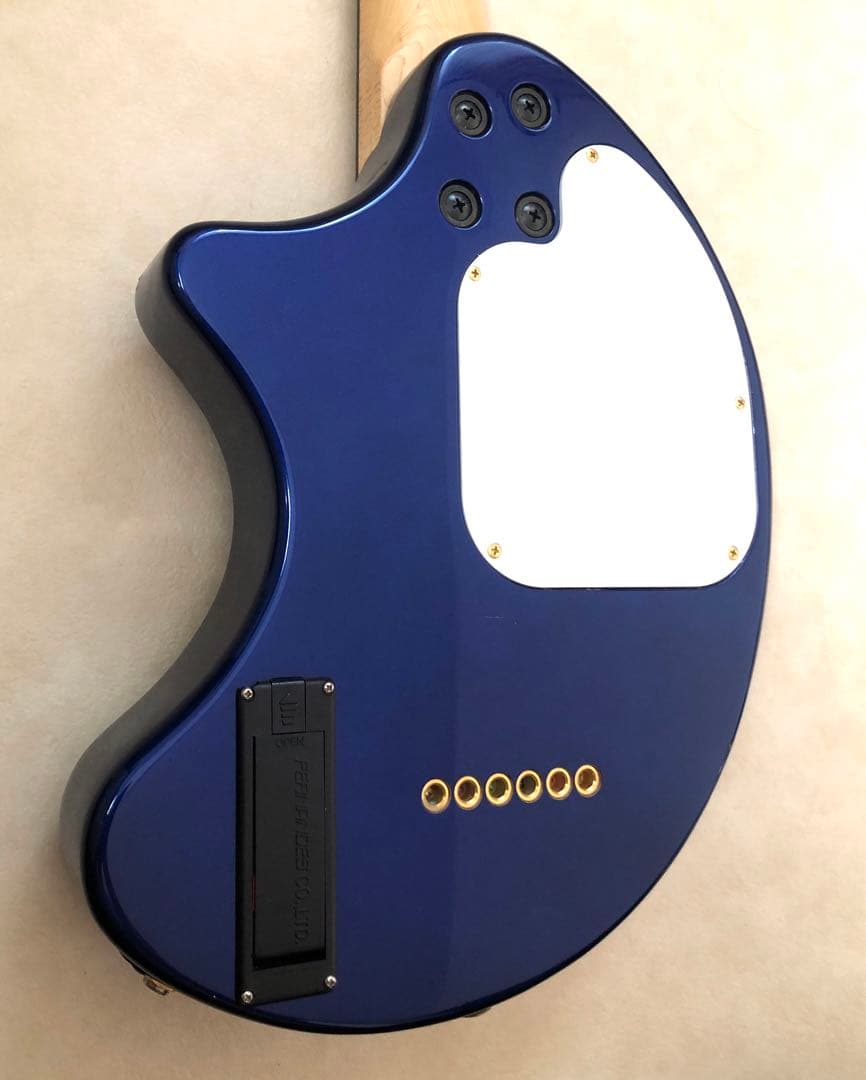 【超美品】ZO-3C メタリックブルー アンプ内蔵ミニギター ソフトケース付