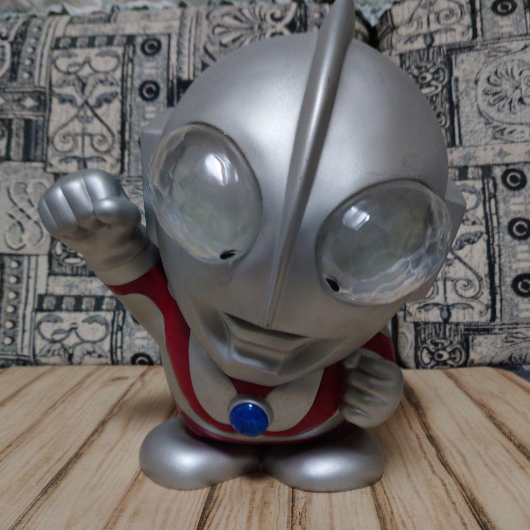 ウルトラマン シルバー 貯金箱