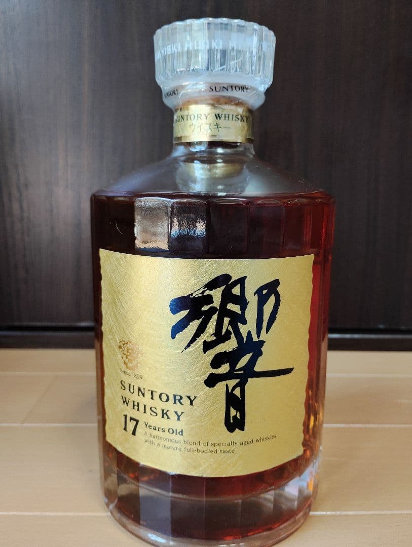サントリー響17年 オールゴールド 箱付