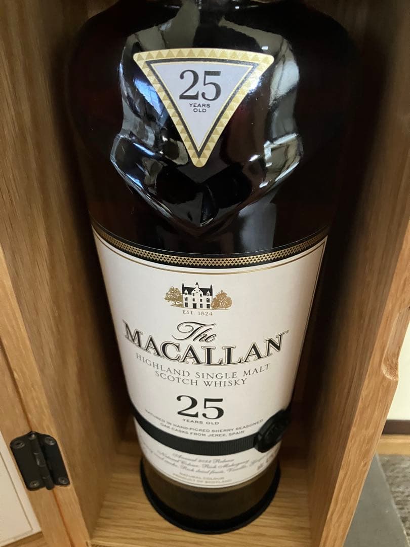 未開封メーカー正規品The Macallan 25年 ハイランドシングルモルト