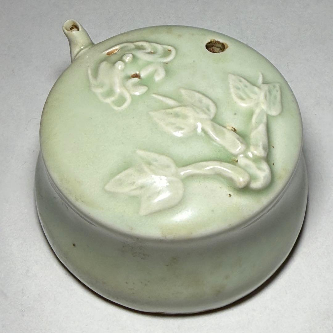 ◆李朝 白磁浮彫水滴 蟹紋 書道具 古玩 文房四宝 朝鮮古陶磁 朝鮮美術◆