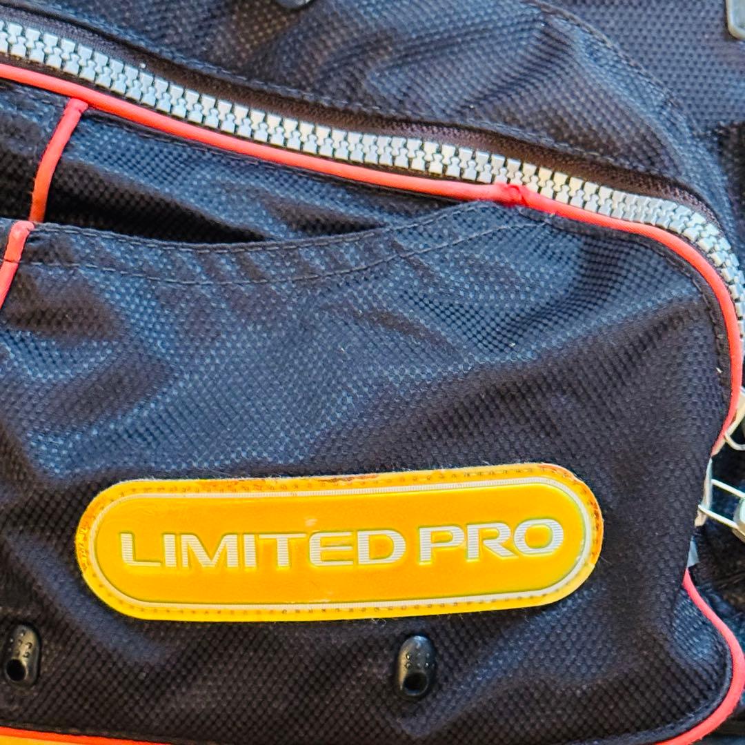 シマノNEXUS LIMITED PRO ネクサス　リミテッド　ライフジャケット