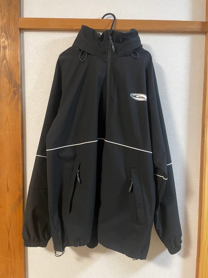 QUIKSILVER ブラック スノーボードジャケット Lサイズ
