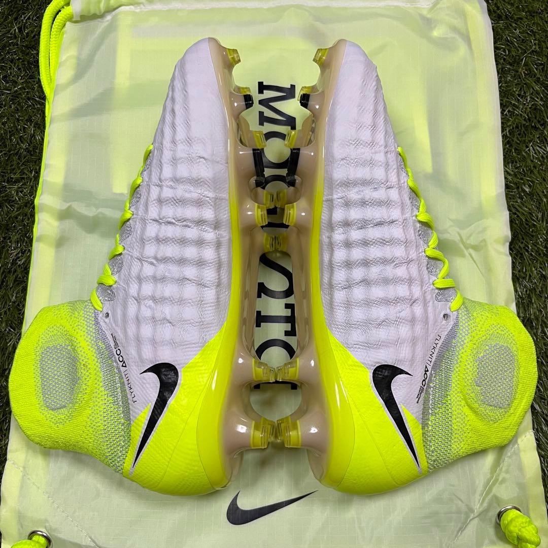 NIKE Magista Obra Ⅱ FG 26cm