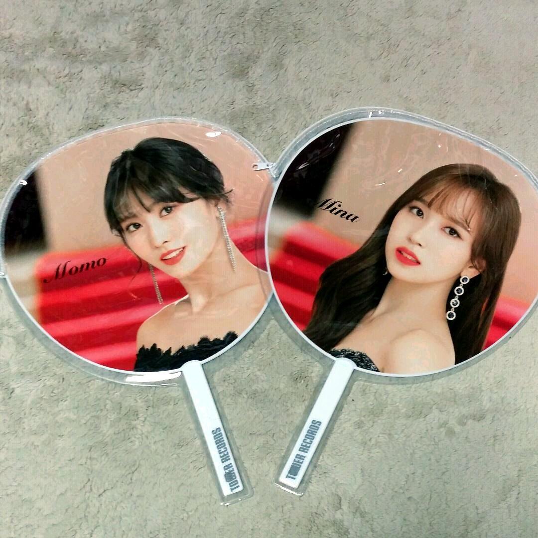 ☆新年セール☆TWICE　うちわ　ケース付き　バック２個付き　トゥワイス