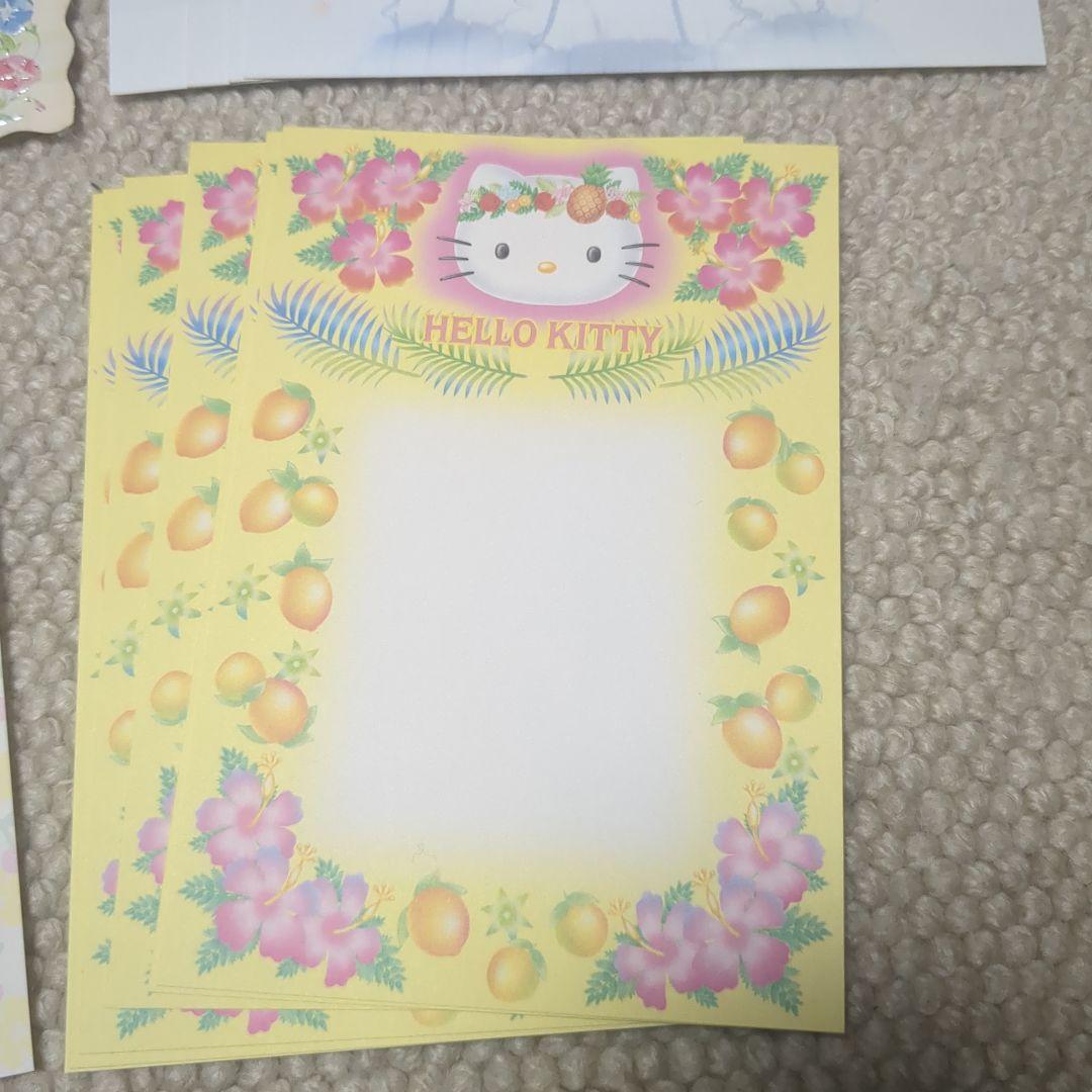 ハローキティ、コロコロクリリン　ポストカード　2021、2022年当時品　１７枚