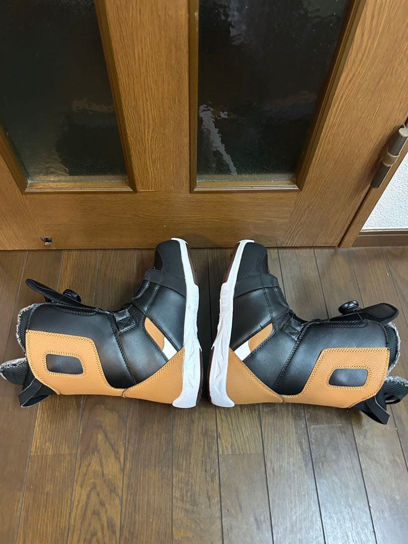 未使用　ロシニュール　ROSSIGNOL GLADE 26CM ブーツ　BOA