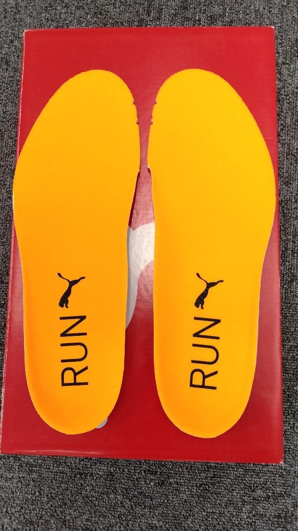 PUMA NITRO 陸上競技用スパイクシューズ