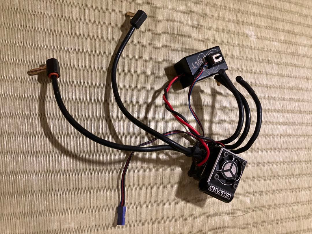 サンワ　アンプ　ESC