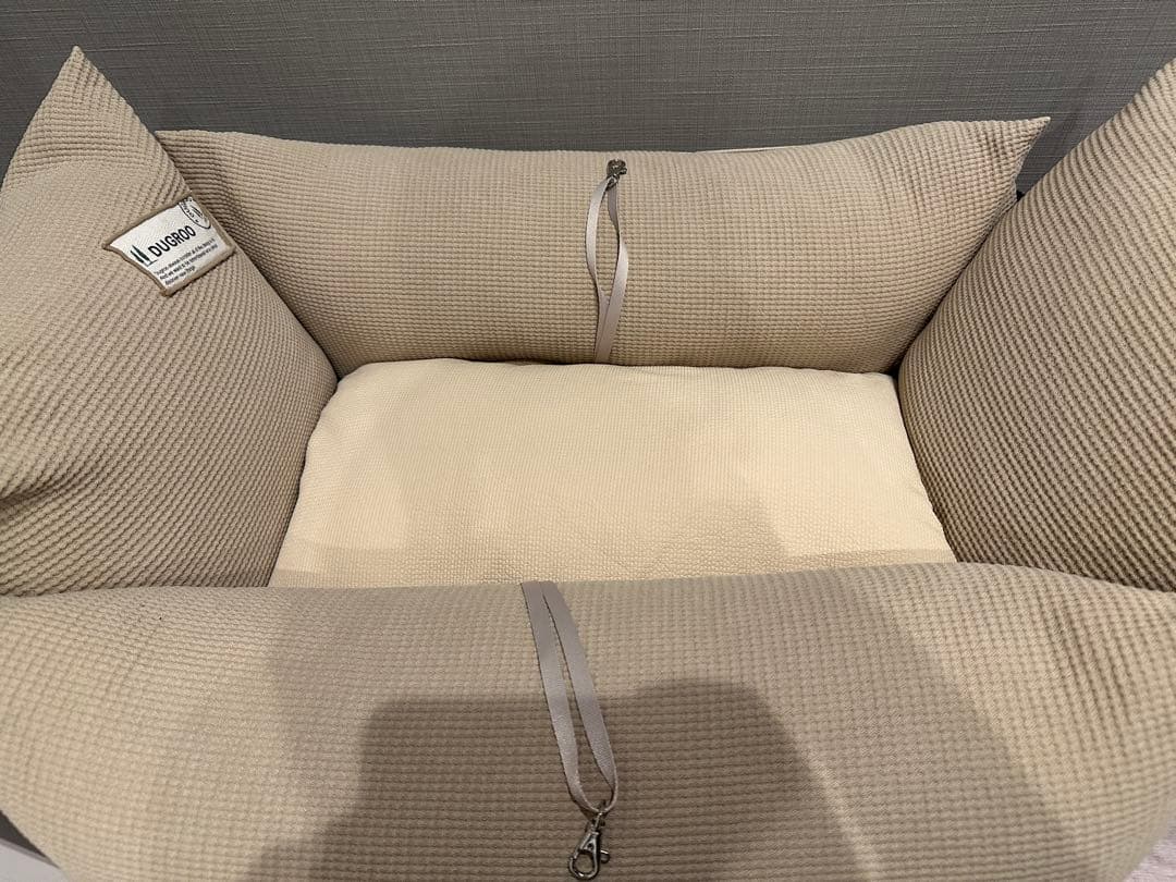 DUGROO 犬用　ドライブベッド　サンガード付き