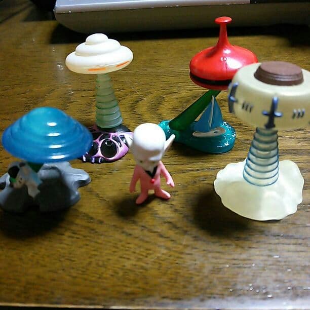 宇宙人フィギュア