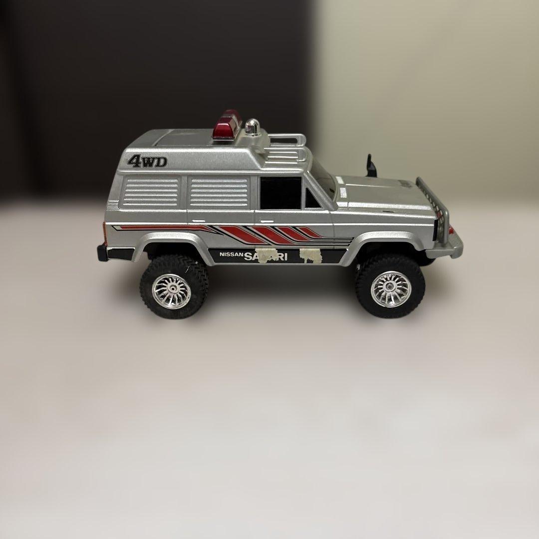 西部警察　part III ニッサンサファリ4WD