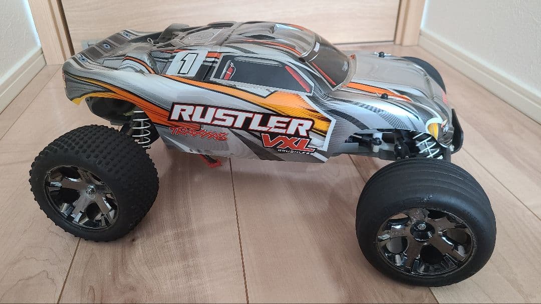 トラクサスラストラー2WD(タミヤ、京商、ヨコモ、アルマ、アソシ、フタバ)