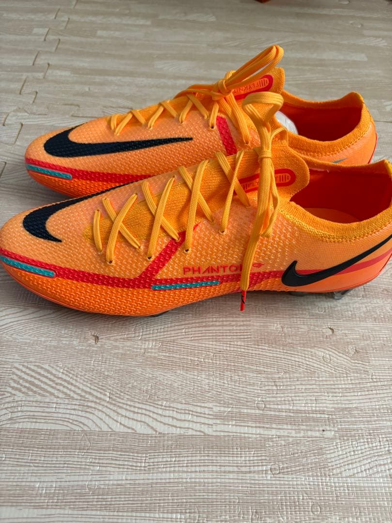 NIKE ファントム GT2 エリート FG 28.0センチ