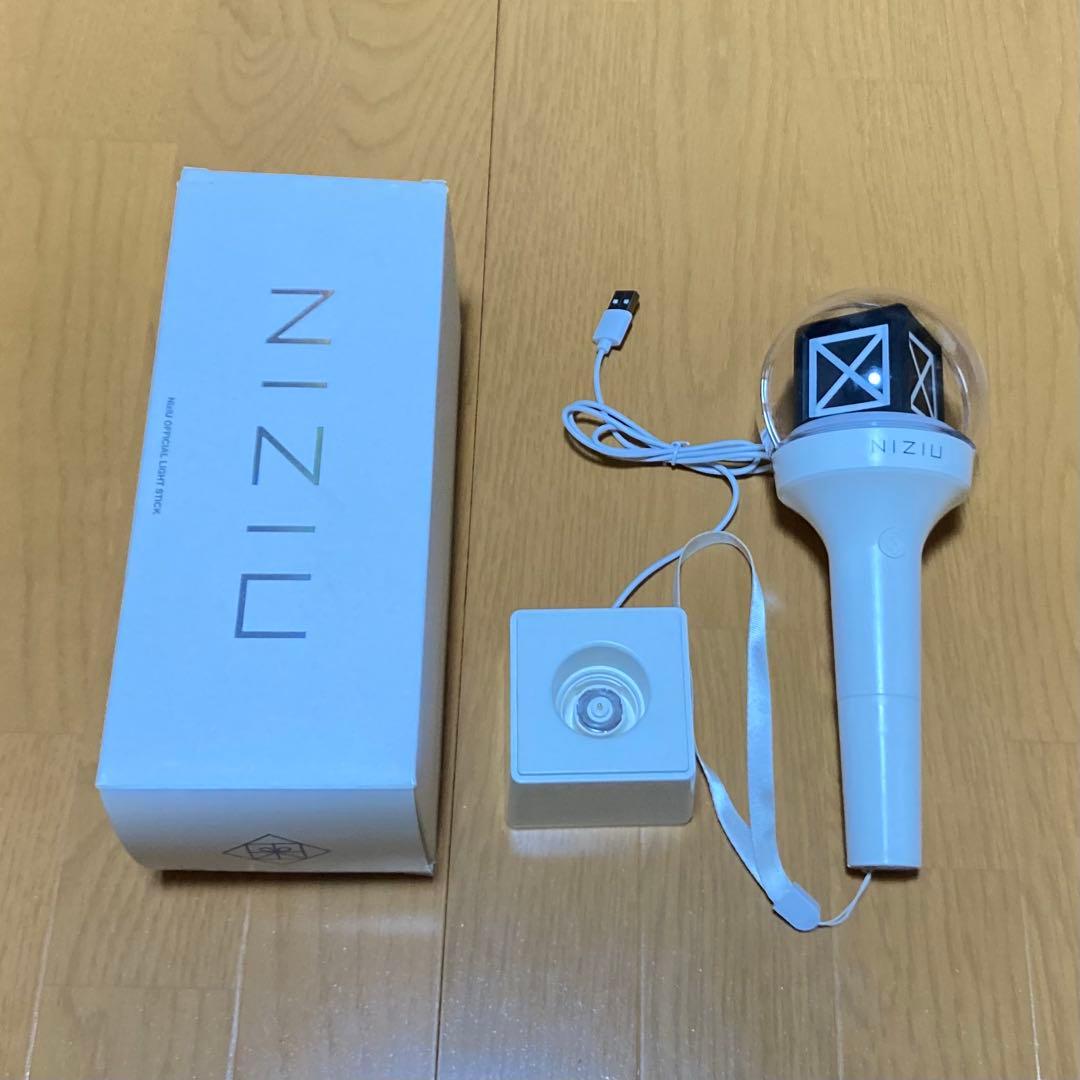 JYP NiziU 公式 ペンライト 動作確認済み