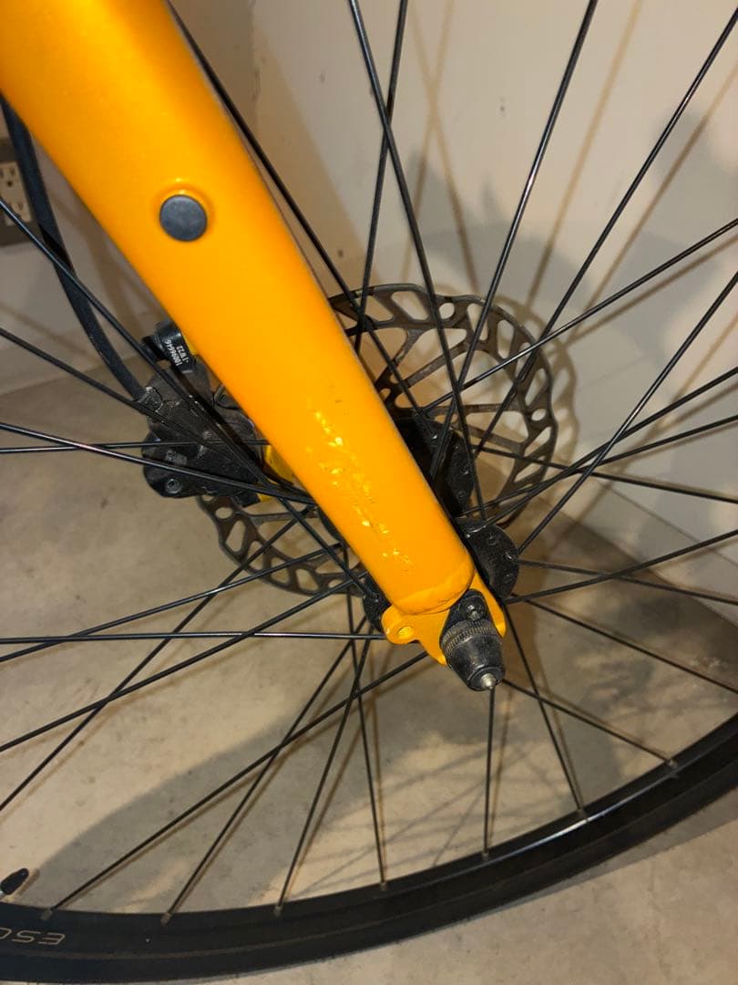 GIANT ESCAPE R3 2023年モデル　ディスクブレーキ