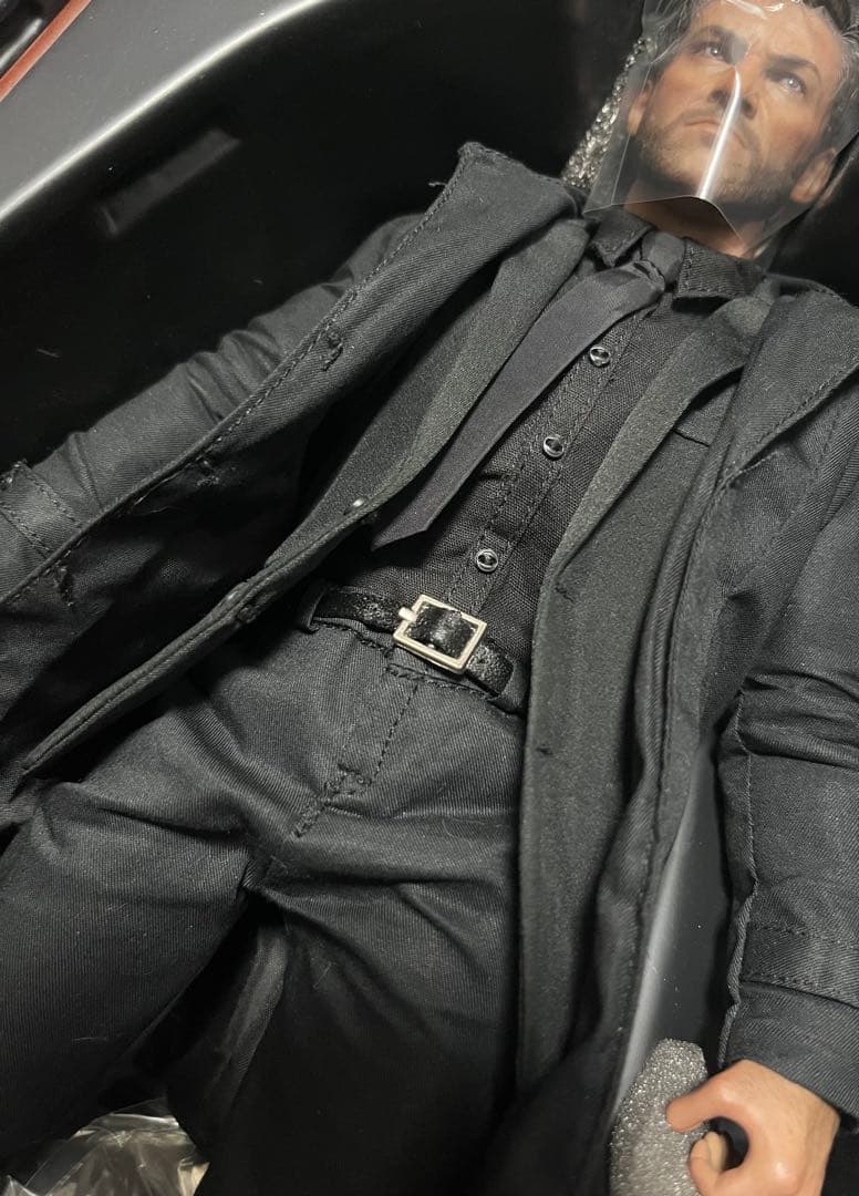 ウルヴァリン 1/6スケール フィギュア ホットトイズ