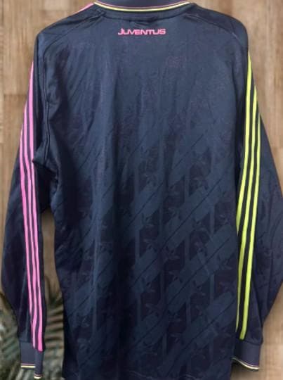 ユヴェントス スペシャルエディション 長袖 サッカー ユニフォーム