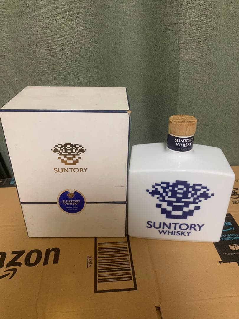 サントリーウイスキー佐治敬三就任記念平成ニ年ボトル700ml箱付き
