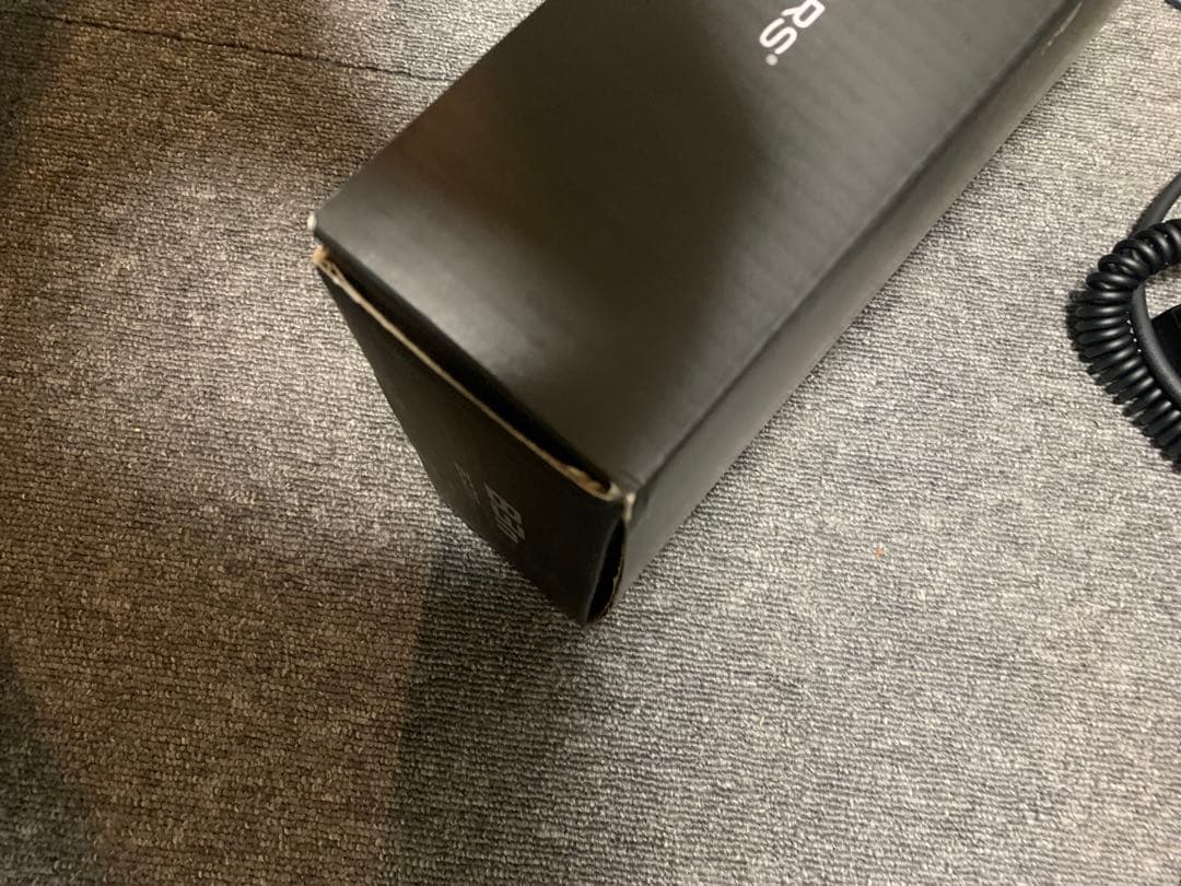 ZOOM b3n マルチエフェクター 2/21まで出品