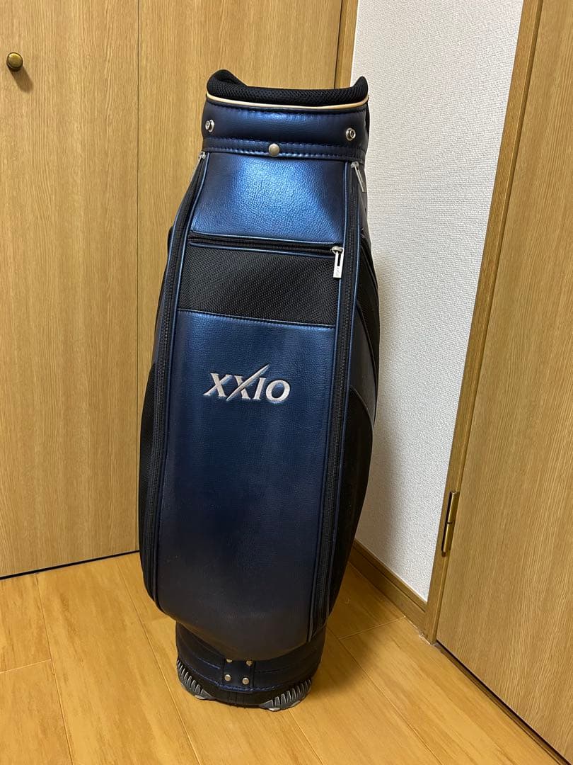 XXIOゼクシオ キャディバッグ 9.5型 フード有