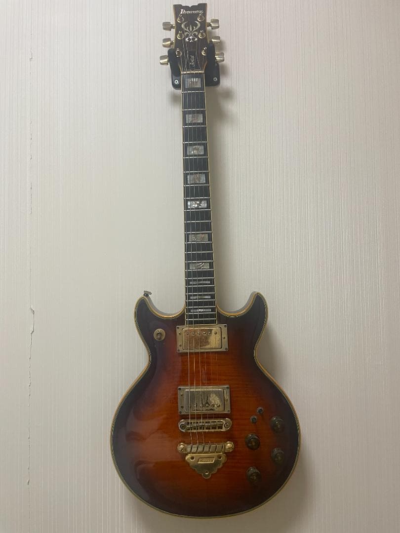 Ｅ*Ｃ様 Ibanezギター AR-300AV 1983年製 Hケース付 ワンオ