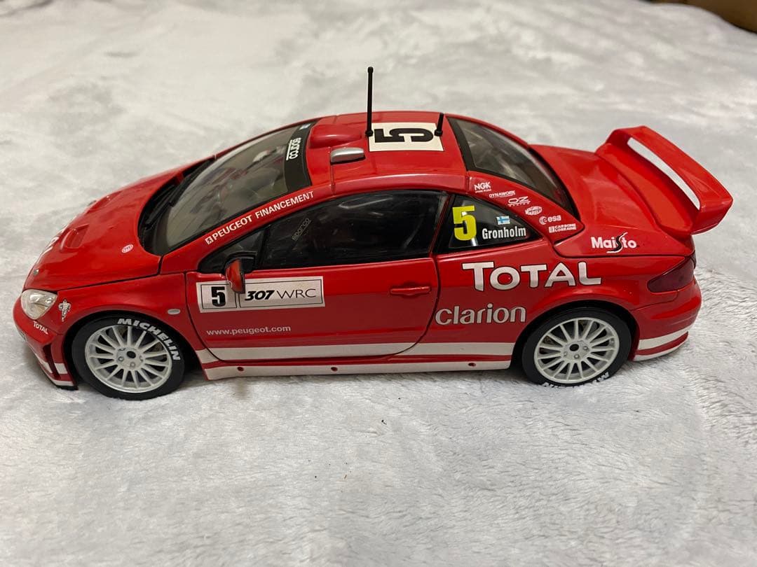 ミニカー Maisto PEUGEOT 307 WRC 1/18
